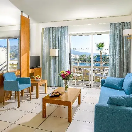 Blue Lagoon Szálloda Marmári