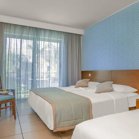 Ξενοδοχείο Blue Lagoon 5*