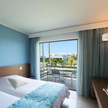 Blue Lagoon Otel 5*