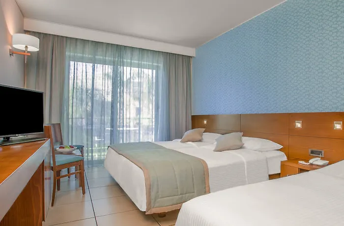 Hotel Blue Lagoon 5*